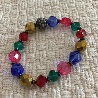 Cool multicolor beaded stretch bracelet
