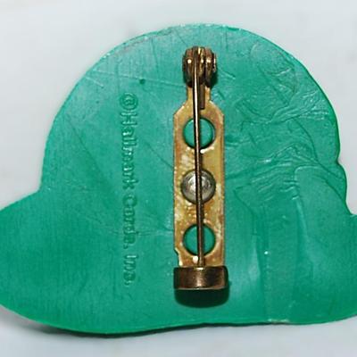 Polymer Irish HAT BROOCH (1¾" x 1¼") -- Marked "Hallmark Cards" -- with a Metal Slide Pin