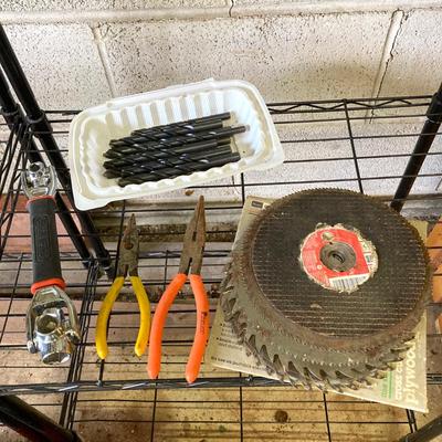 LOT 71: Skilsaw Circular Saw Model 5155, Toolbox with Contents, Saw Blades, Drill Bits and More
