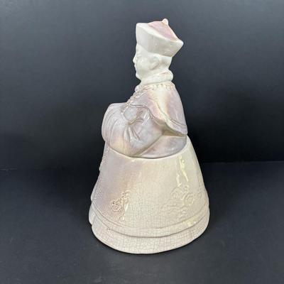LOT: 96: Vintage Chinese Emperor Cookie Jar
