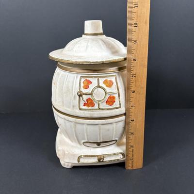 LOT 100: McCoy Pot Belly Stove Cookie Jar