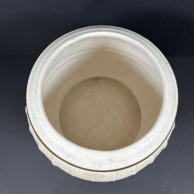 LOT 100: McCoy Pot Belly Stove Cookie Jar