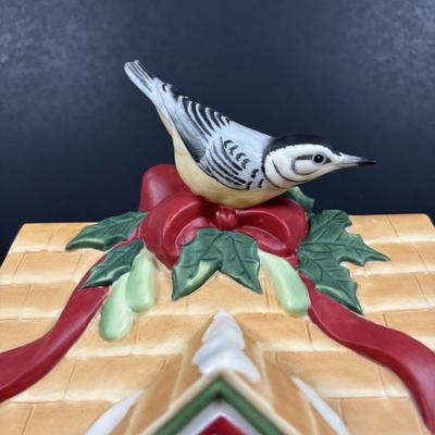LOT 103: Lenox Winter Greetings Birdhouse Cookie Jar