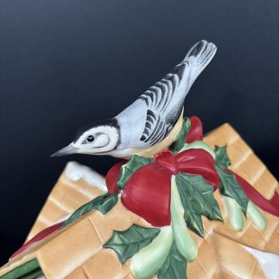 LOT 103: Lenox Winter Greetings Birdhouse Cookie Jar
