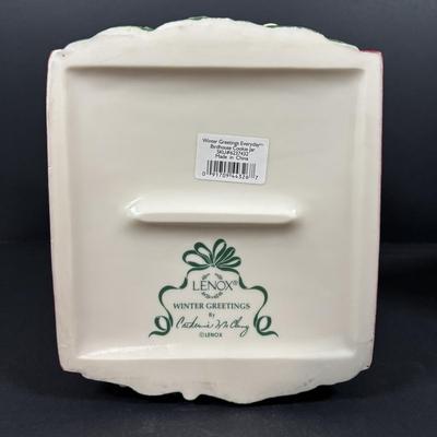 LOT 103: Lenox Winter Greetings Birdhouse Cookie Jar