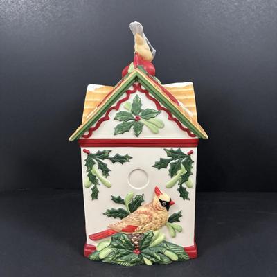 LOT 103: Lenox Winter Greetings Birdhouse Cookie Jar