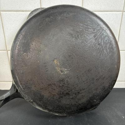 LOT 105: Griswold Cast Iron Pans (3)
