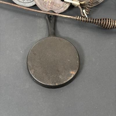 LOT 109: Vintage Stove Pipe Dampers & More