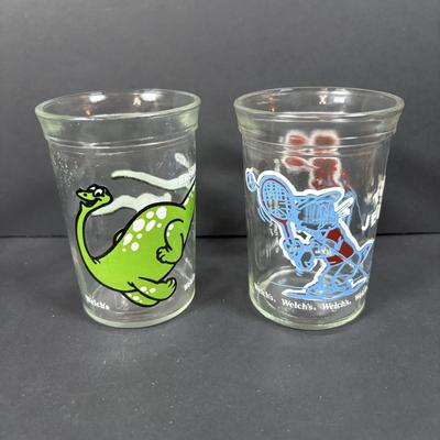 LOT 116: Vintage Welch's Jelly Jar Glasses: Bugs Bunny, Tom & Jerry, Sylvester & Tweety Bird, Speedy Gonzales & Yosemite...