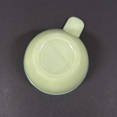 LOT 124: Jadeite/Uranium Glass Citrus Reamer/Juicer, 2-Measuring Cups & 2-Kraft Swanky Swig Juice Glasses