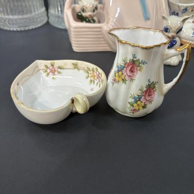 LOT 127: Lovely Hull Pottery Southern Belle Planter, Hammered Aluminum Serving Tray and Candy Dish, Avon Glass Vanity Jars & More