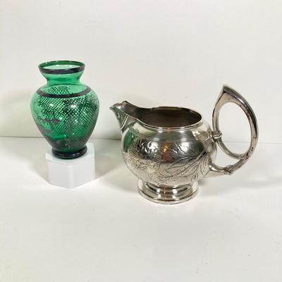 LOT 171: Silver Plated Collection - James W Tufts Quadruple Plated 1946 Pitcher, Utensils (Indian Silver / Four Star England, R Walace...