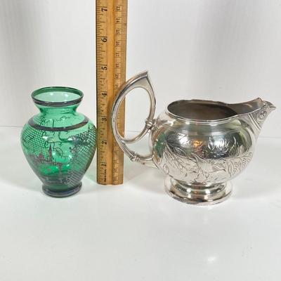 LOT 171: Silver Plated Collection - James W Tufts Quadruple Plated 1946 Pitcher, Utensils (Indian Silver / Four Star England, R Walace...