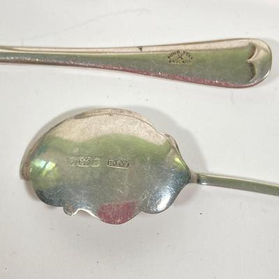 LOT 171: Silver Plated Collection - James W Tufts Quadruple Plated 1946 Pitcher, Utensils (Indian Silver / Four Star England, R Walace...