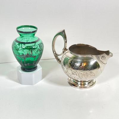 LOT 171: Silver Plated Collection - James W Tufts Quadruple Plated 1946 Pitcher, Utensils (Indian Silver / Four Star England, R Walace...