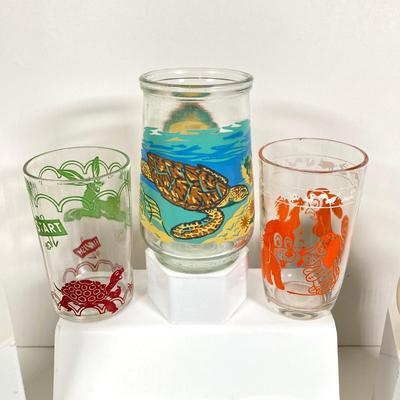 LOT 173: Collection of Children's Juice Glasses and Mugs - Welch's and Bunnykins Included