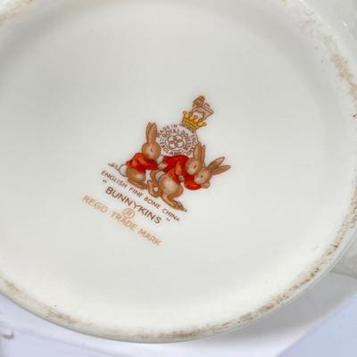 LOT 173: Collection of Children's Juice Glasses and Mugs - Welch's and Bunnykins Included