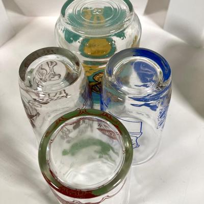 LOT 173: Collection of Children's Juice Glasses and Mugs - Welch's and Bunnykins Included