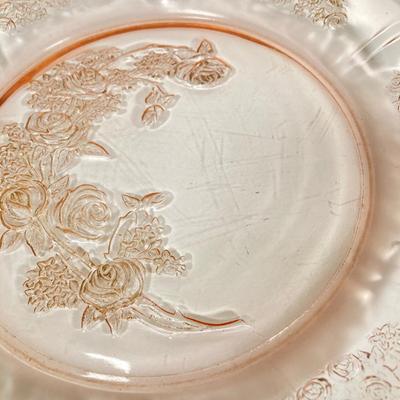 LOT 177: Collection of Pink Glass - Serving Plates / Bowls