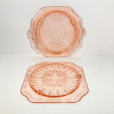 LOT 177: Collection of Pink Glass - Serving Plates / Bowls