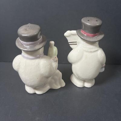 LOT 220: Lenox Holiday Collection: Rudolph & Santa Salt/Pepper Shakers, Frosty the Snowman Salt/Pepper Shakers and Snoopy Ornament