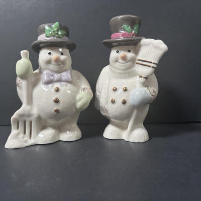 LOT 220: Lenox Holiday Collection: Rudolph & Santa Salt/Pepper Shakers, Frosty the Snowman Salt/Pepper Shakers and Snoopy Ornament