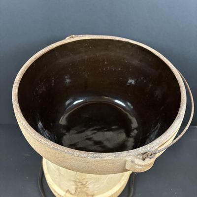 LOT 231: Vintage Neu-Deel Stoneware Bowls