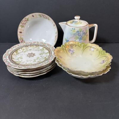 LOT 237: Beautiful China & More Collections: Limoges Covered Serving Bowls, Imperial Crown China Austria, R&S Germany