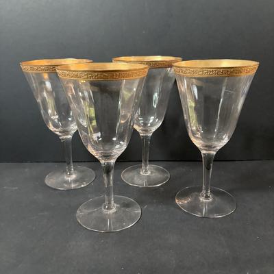 LOT 238: Elegant Gold Rimmed Collection