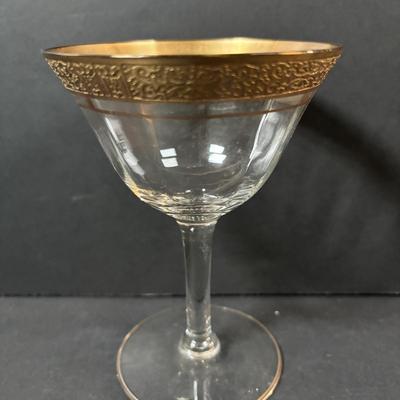 LOT 238: Elegant Gold Rimmed Collection