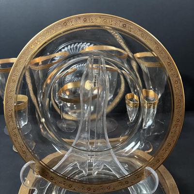 LOT 238: Elegant Gold Rimmed Collection