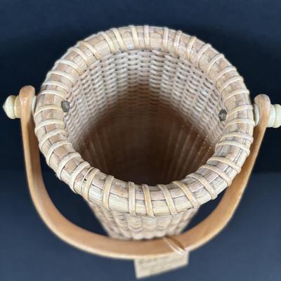 LOT 241: Yellow Swirl Bowl USA, Nantucket Hand Crafted Basket, Swanky Swig Kraft Juice Glasses & More