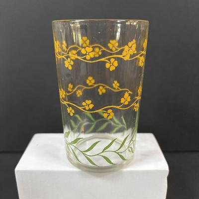 LOT 246: Vintage Juice Glass Collection: Roosters and Flowers