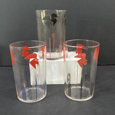 LOT 246: Vintage Juice Glass Collection: Roosters and Flowers