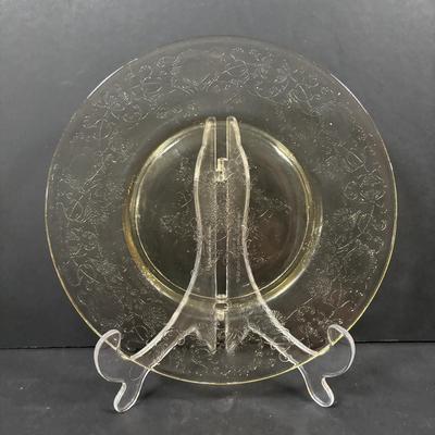 LOT 249: Vintage Amber Depression Glass Collection
