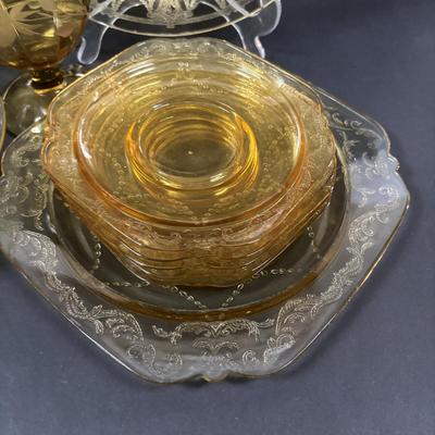 LOT 249: Vintage Amber Depression Glass Collection