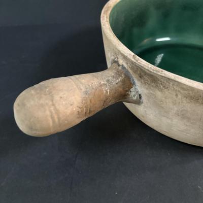 LOT 250: Vintage Stoneware Collection