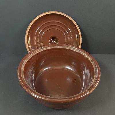 LOT 252: Vintage Potter Bowls featuring a Redware Bowl