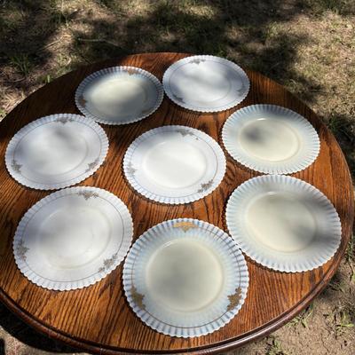 LOT 258: Vintage Petalware Cremax Collecton & More