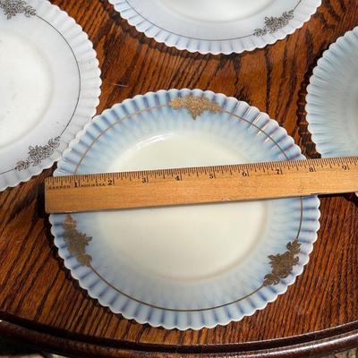LOT 258: Vintage Petalware Cremax Collecton & More