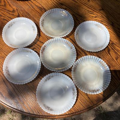 LOT 258: Vintage Petalware Cremax Collecton & More