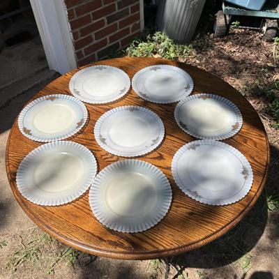 LOT 258: Vintage Petalware Cremax Collecton & More