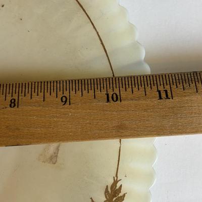 LOT 258: Vintage Petalware Cremax Collecton & More