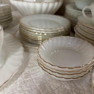 LOT 260: Vintage Milk Glass w/Gold Trim Dish Collection