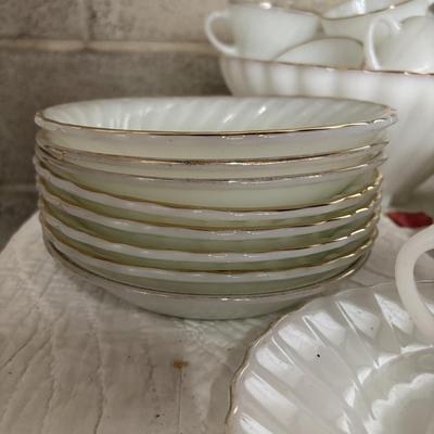 LOT 260: Vintage Milk Glass w/Gold Trim Dish Collection