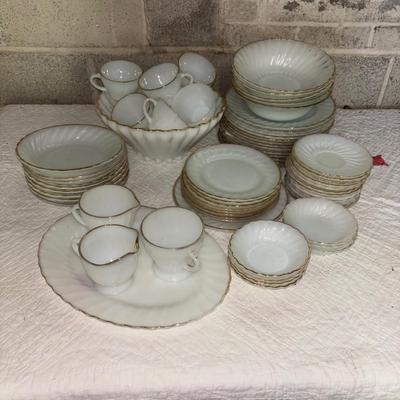 LOT 260: Vintage Milk Glass w/Gold Trim Dish Collection