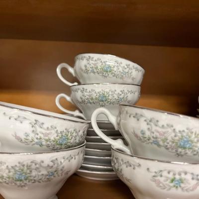 Sale Photo Thumbnail #207: 62 Piece China Set
Cacao China Japan