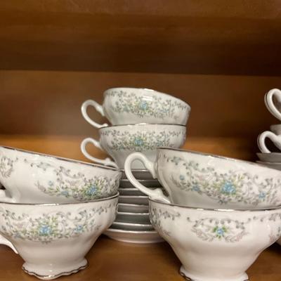 Sale Photo Thumbnail #205: 62 Piece China Set
Cacao China Japan