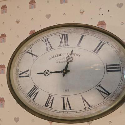 Wall clock