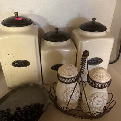Sale Photo Thumbnail #217: Canister with Salt & Pepper with Decor